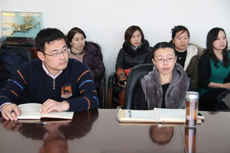 党总支书记李宏宇(右) 副经理刘洋(左)